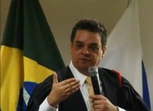 Roberto Parentoni Advogado Criminalista