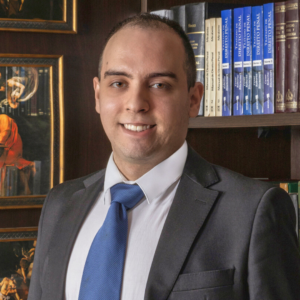Dr. Bruno Parentoni – Advogado criminalista, especialista em defesa penal estratégica e Tribunal do Júri em São Paulo, Brasília e Brasil.